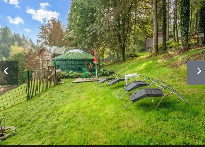 Yourte Mongole Et Houffalize